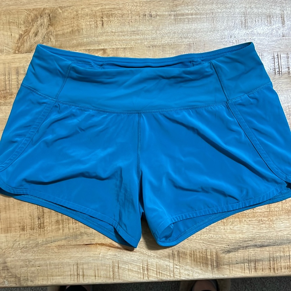 Run time mid rise 4 inch short